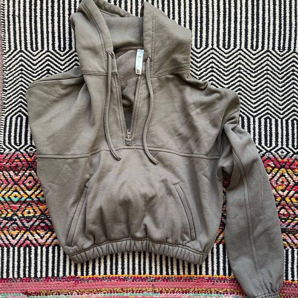 Alo Yoga Stadium Half Zip Hoodie, Size M